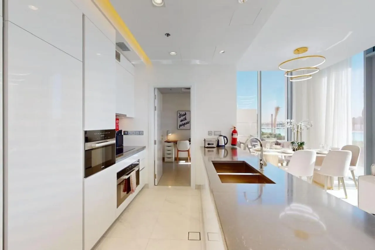 Residences 21- Classy Two Bedroom Dubai
