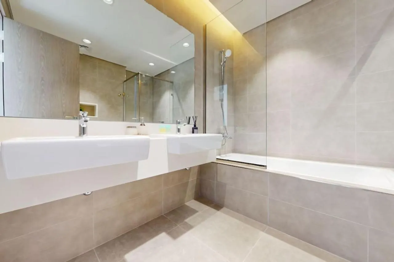 Apartment Residences 21- Classy Two Bedroom Dubai