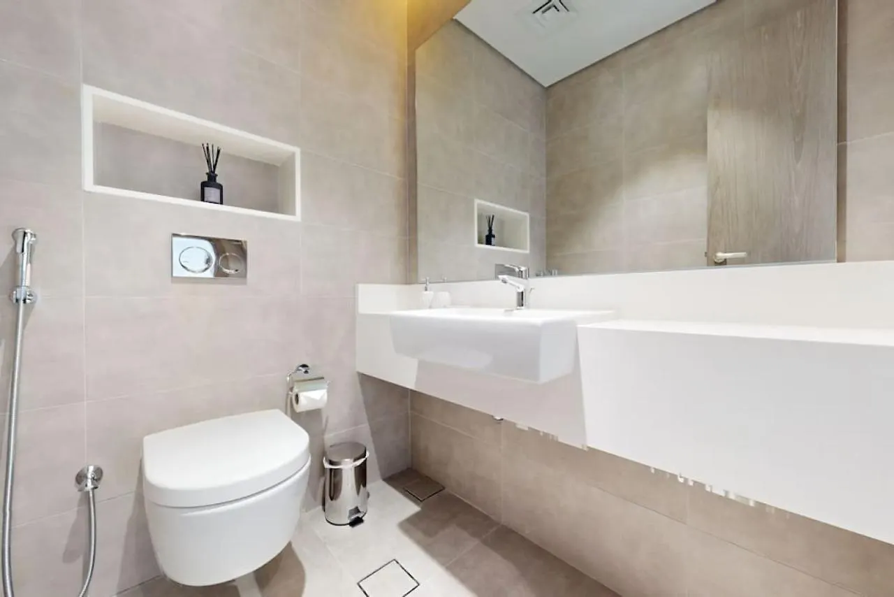 Residences 21- Classy Two Bedroom Dubai 0*,